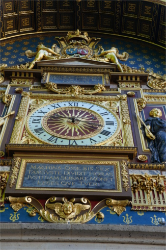 Visite Horloge Conciergerie 326x490